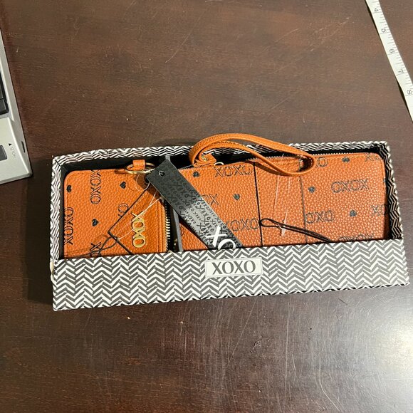 XOXO‎ NWT Wallet & Keychain Set – Orange You Glad You Found Me? - Picture 5 of 15